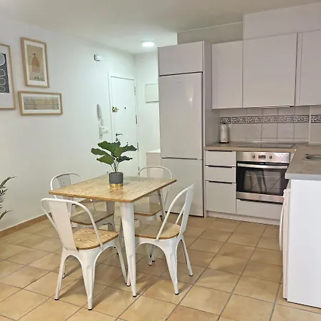 Apartamento Puro Centro. 500m Del Mar. A/c Alicante