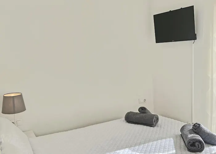 Puro Centro. 500m Del Mar. A/c Apartment