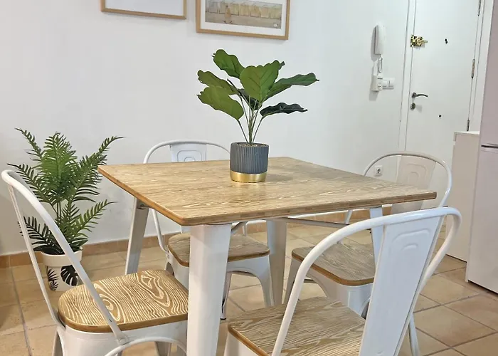 Puro Centro. 500m Del Mar. A/c Apartment Alicante