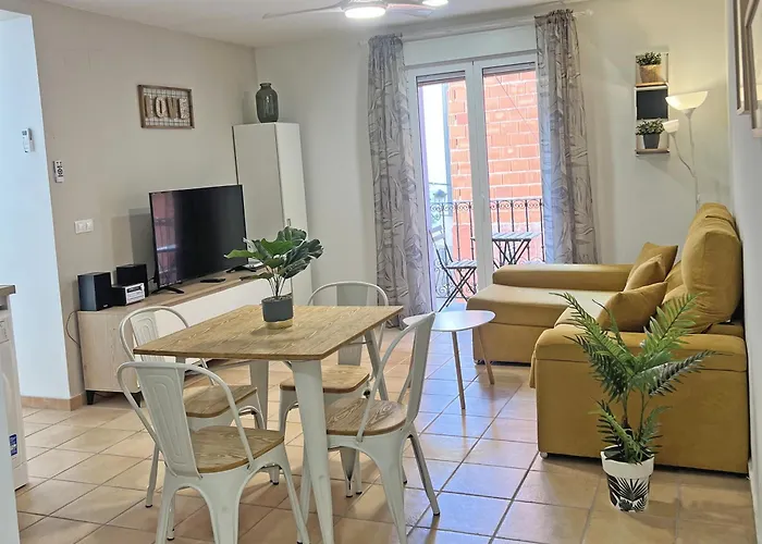Puro Centro. 500m Del Mar. A/c Apartment Alicante
