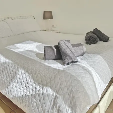 Puro Centro. 500m Del Mar. A/c Apartment